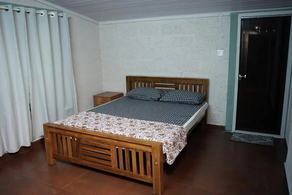 Coffee Camp Home Stay With Tree House Kattappana 0*,